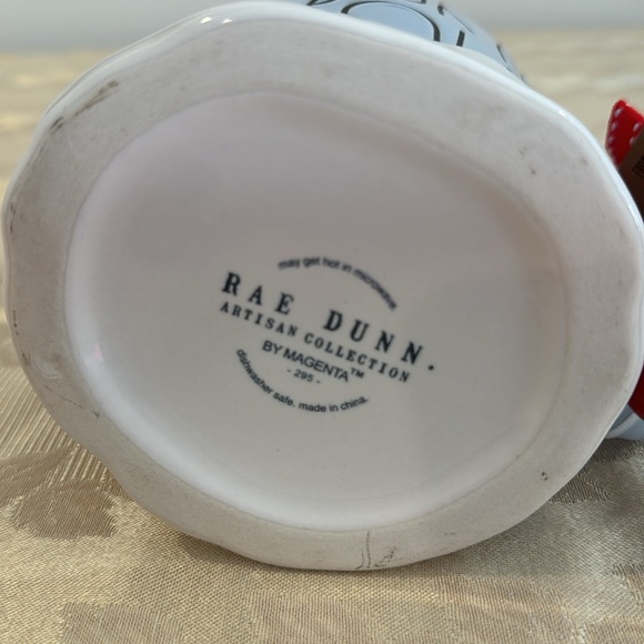 Rae Dunn Holiday Mug. - Picture 4 of 8